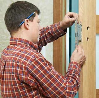 Bradenton Expert Locksmith Bradenton, FL 941-467-3486 - 19a-locksmith-key-service